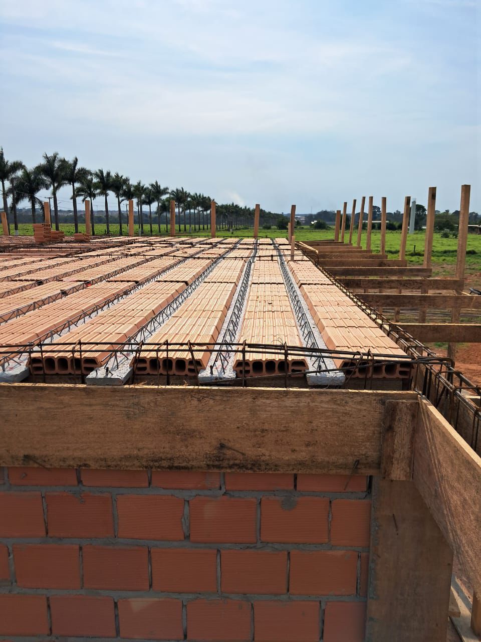 Lajotas de EPS e Ceramica